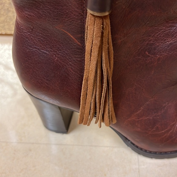 Lauren Ralph Lauren Carah tassel boots, size 6.5, NWT - Picture 11 of 16